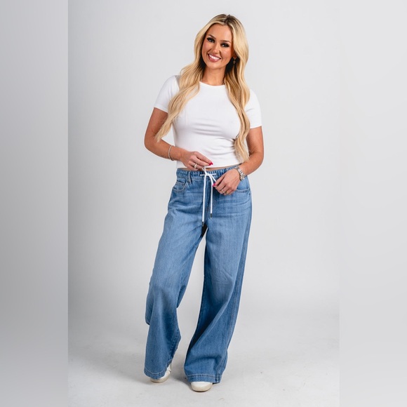 HIDDEN WIDE LEG BOUTIQUE JEANS LIGHT WASH  SIZE 30 NWT - Picture 1 of 15